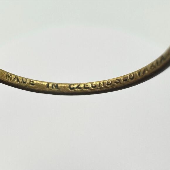 Czechoslovakia antique Art Deco gold tone brass green milk glass cameo ring 3.75 - Picture 9 of 10